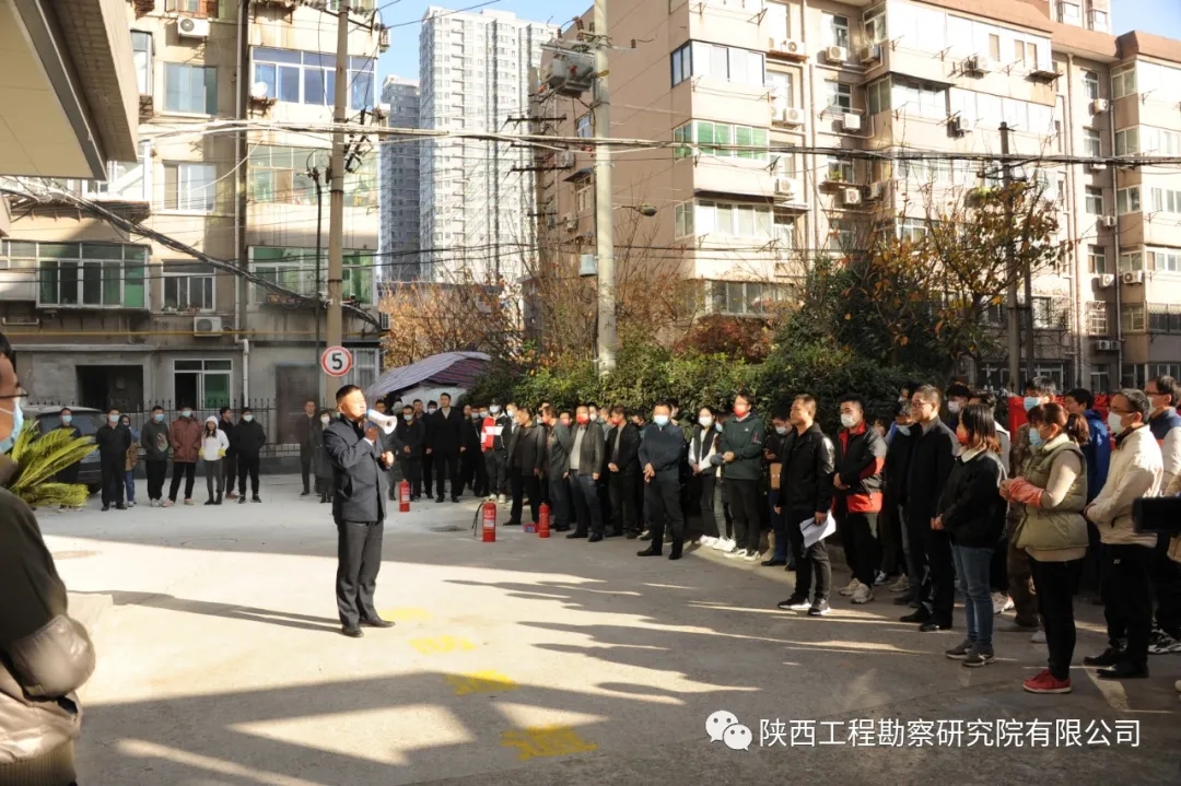 619d9ba234311.jpg 640.webp (2).jpg